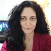 Profesora de español para extranjeros ofrece clases privadas y grupales online y presenciales. 15 años de experiencia con estudiantes de todas las nacionalidades